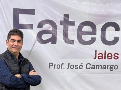 Docente iniciará pós-doutorado