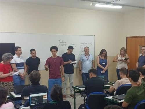 Representantes do NR10 e da fundação IOCHPE realizam visita institucional